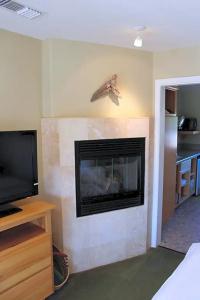 Cambria Shores Inn - 44