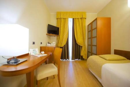 Best Western Crystal Palace - 31