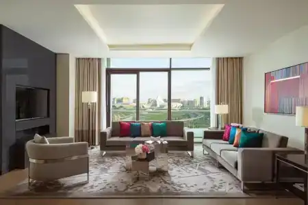 The Ritz-Carlton - 90