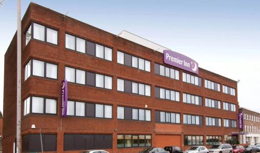 Premier Inn Hanger Lane - 28