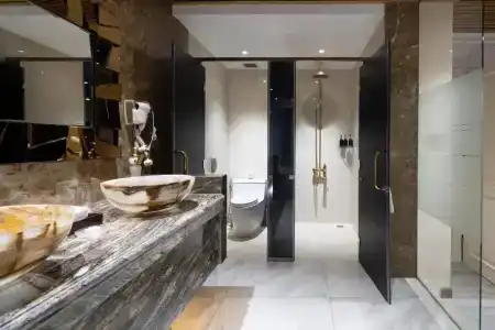 Winsuites Saigon - 171