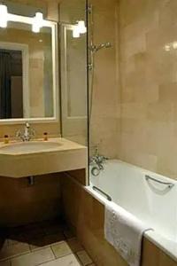 Hôtel Saint Martin Bastille - 62