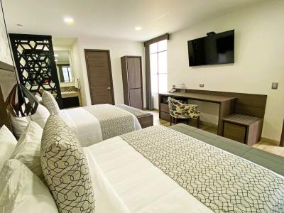 Parral 14 Boutique - 60