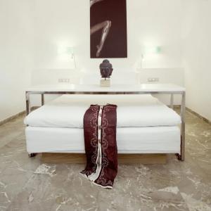 Petit Palace Tres - 30