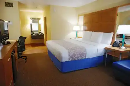 La Quinta Inn by Wyndham Ft. Lauderdale Northeast - 30