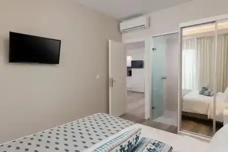 Bio Suites - 170