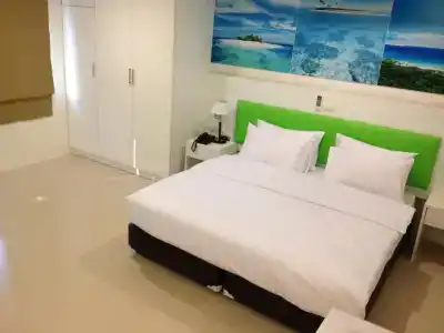 Armoni Patong Beach - 35