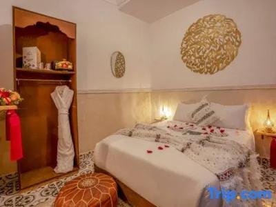 Riad Shaden - 34