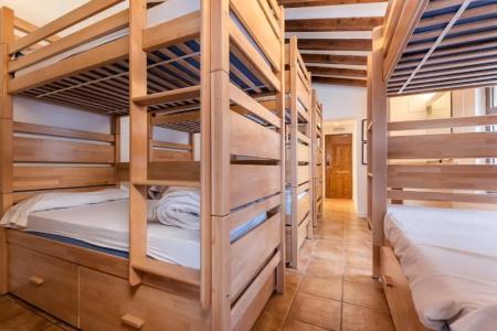 Urban - Albergue Juvenil - Youth - 59