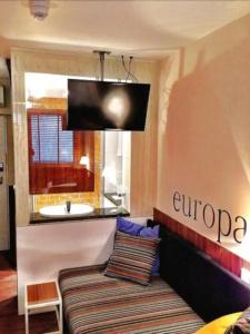 Europa Life - 50