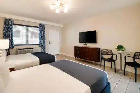 Waterside and Suites - 42