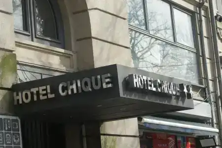 Chique - 0