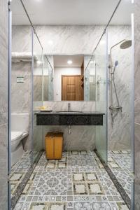 Emerald Central - 75
