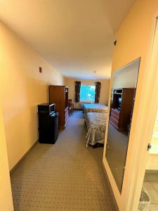Super 8 by Wyndham at Forbes Landing - 19