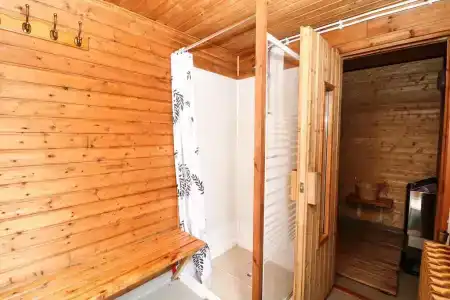 Höfði Cottages - 9