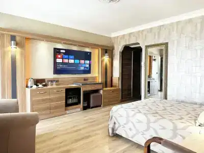 Laurs Experience & Elegance - 55
