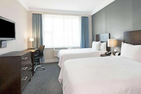 Wyndham Garden Long Island City - 3