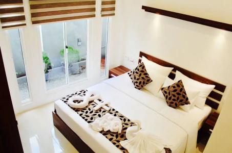 8+ Plus Motels - 55