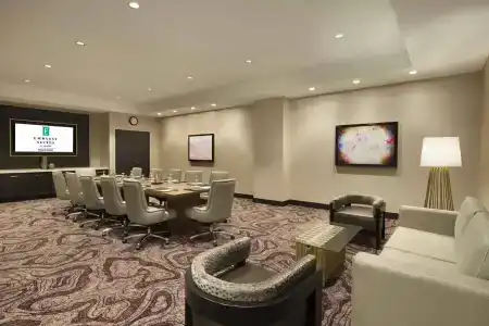 Embassy Suites By Hilton Minneapolis Downtown - 18