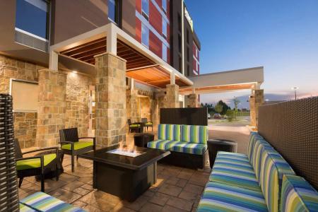 Home2 Suites by Hilton West - 19