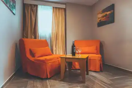 Apollo Resort Art - 129