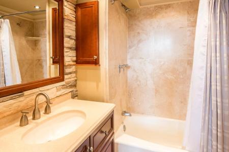 Castle Waikiki Grand - 8