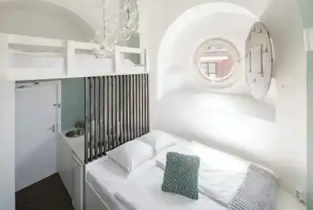 Hostel - 66