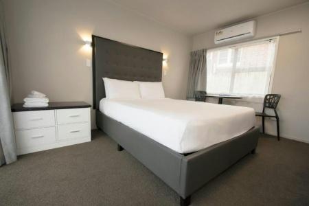 Middlemore - 15