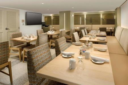 Hilton Garden Inn Miami South Beach - 19