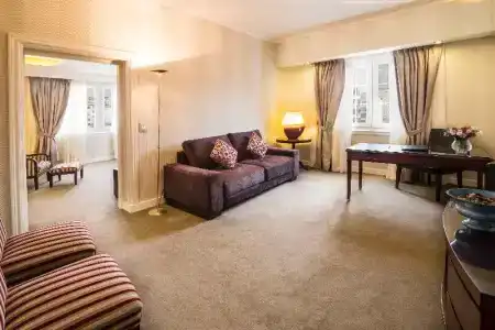 Claridge - 52