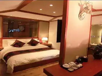 Lijiang Scenic Vacation - 1