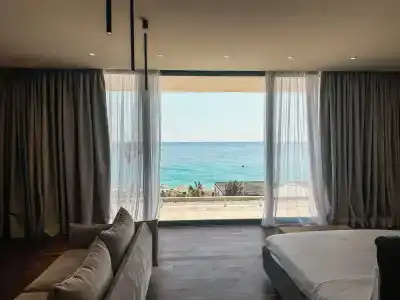 Drymades Inn - 2