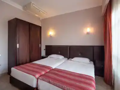 Sunny Days Mirette Family Resort - Families and couples only - 4