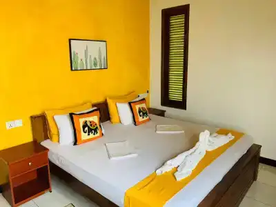 Sam's Guest House - 18