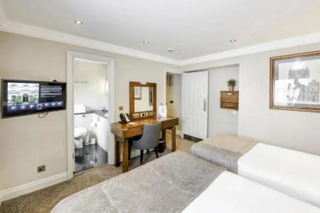Langham Court - 27