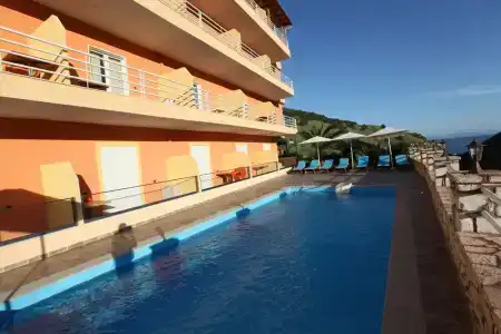 Karos Llaman - 10