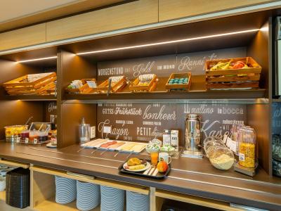 B&B Oberhausen am Centro - 9