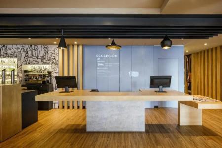 Ibis Granada - 1
