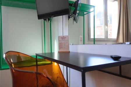Ours Blanc - Place Victor Hugo - 39