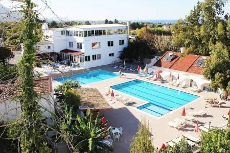 Rose Gardens Boutique & Pool & Restaurant - 18