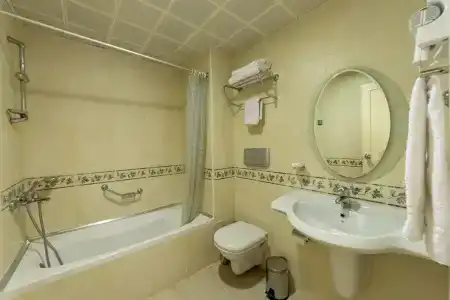alenz suite - 14