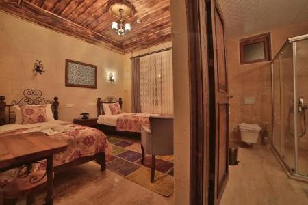 Caravanserai Inn - 80