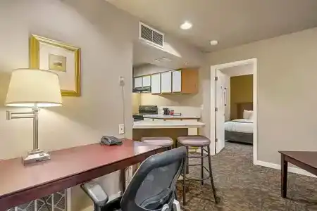 Quality Suites Atlanta Buckhead Village North - 55