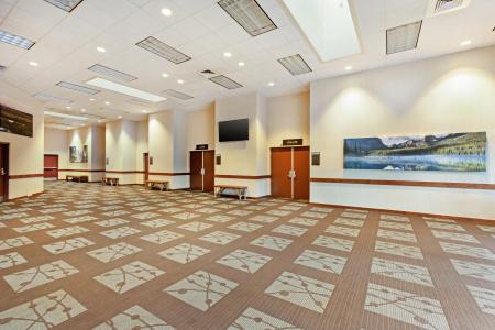 Best Western Plus Grantree Inn - 14