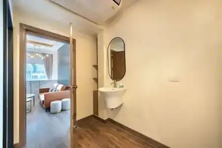 Qiu Sukhumvit - 160
