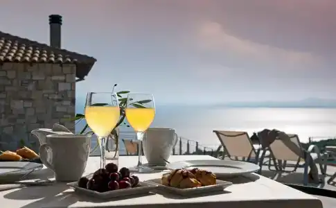 Karavia Lux Inn - 6