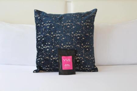 Yve Miami - 41