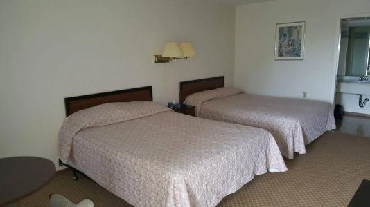 Town'n Country Motor Inn - 15