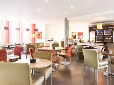 Novotel Suites Reims Centre - 16