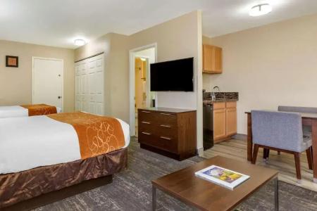 Comfort Suites At Sabino Canyon - 98